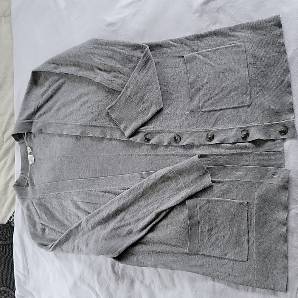 Gap grey cardigan